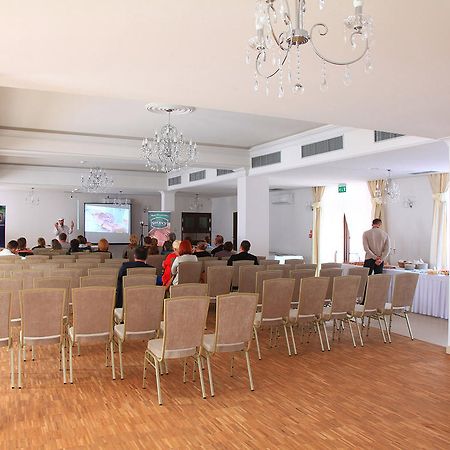 Hotel Camelot Szczawno-Zdroj Kültér fotó