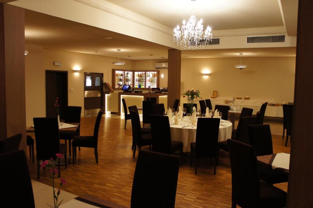 Hotel Camelot Szczawno-Zdroj Kültér fotó