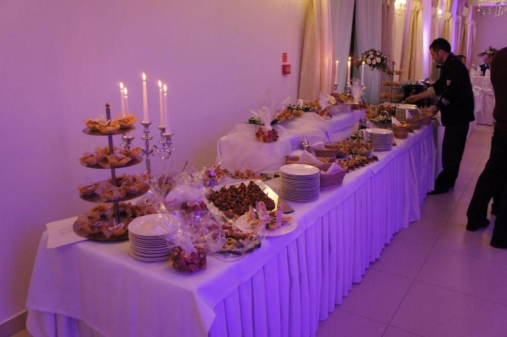 Hotel Camelot Szczawno-Zdroj Kültér fotó