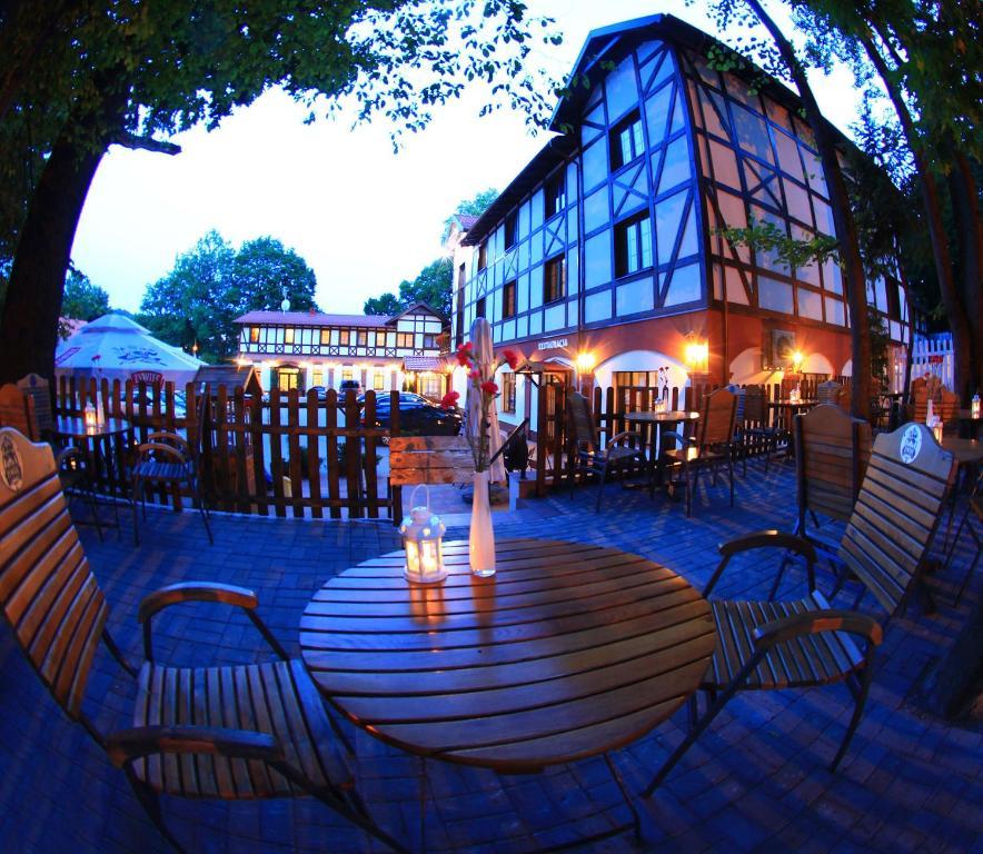 Hotel Camelot Szczawno-Zdroj Kültér fotó
